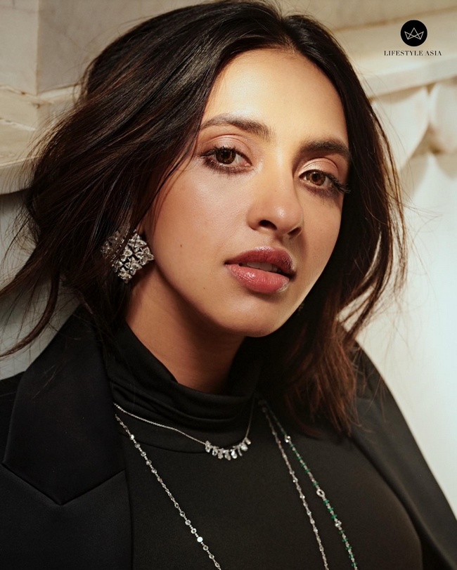 Akansha Ranjan Kapoor Latest Instagram Photos